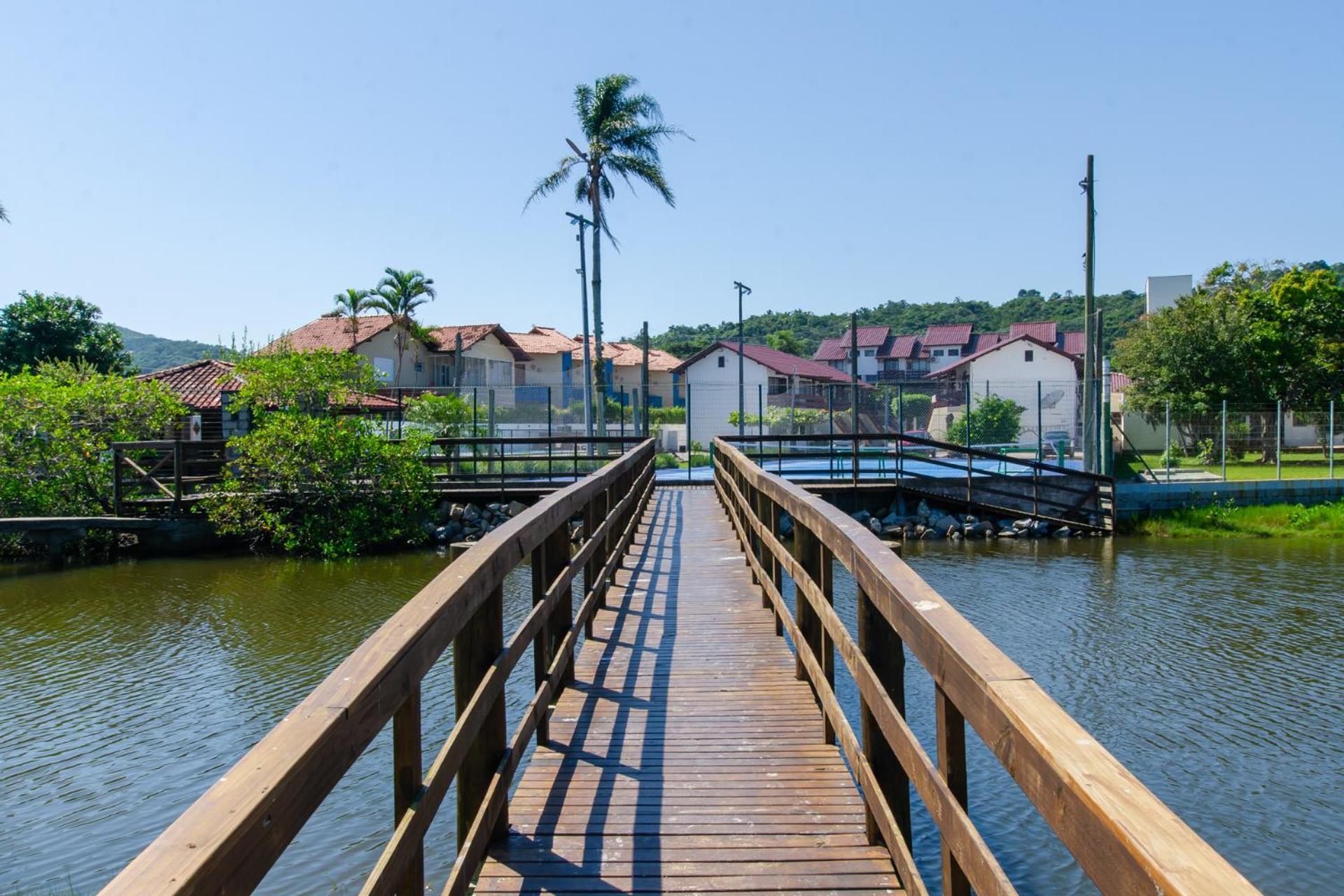 Apto Pe Na Areia Em Condominio Com Piscina N1298 Флорианополис Экстерьер фото